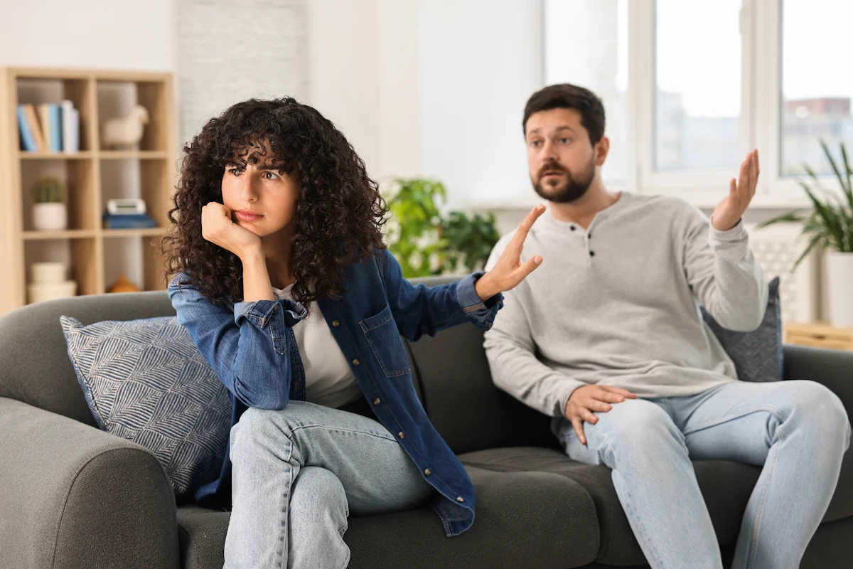 Un couple en pleine dispute